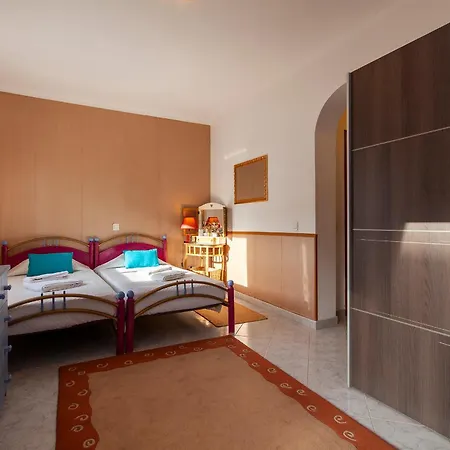 Apartamento B102 - Sol Sol Lagos